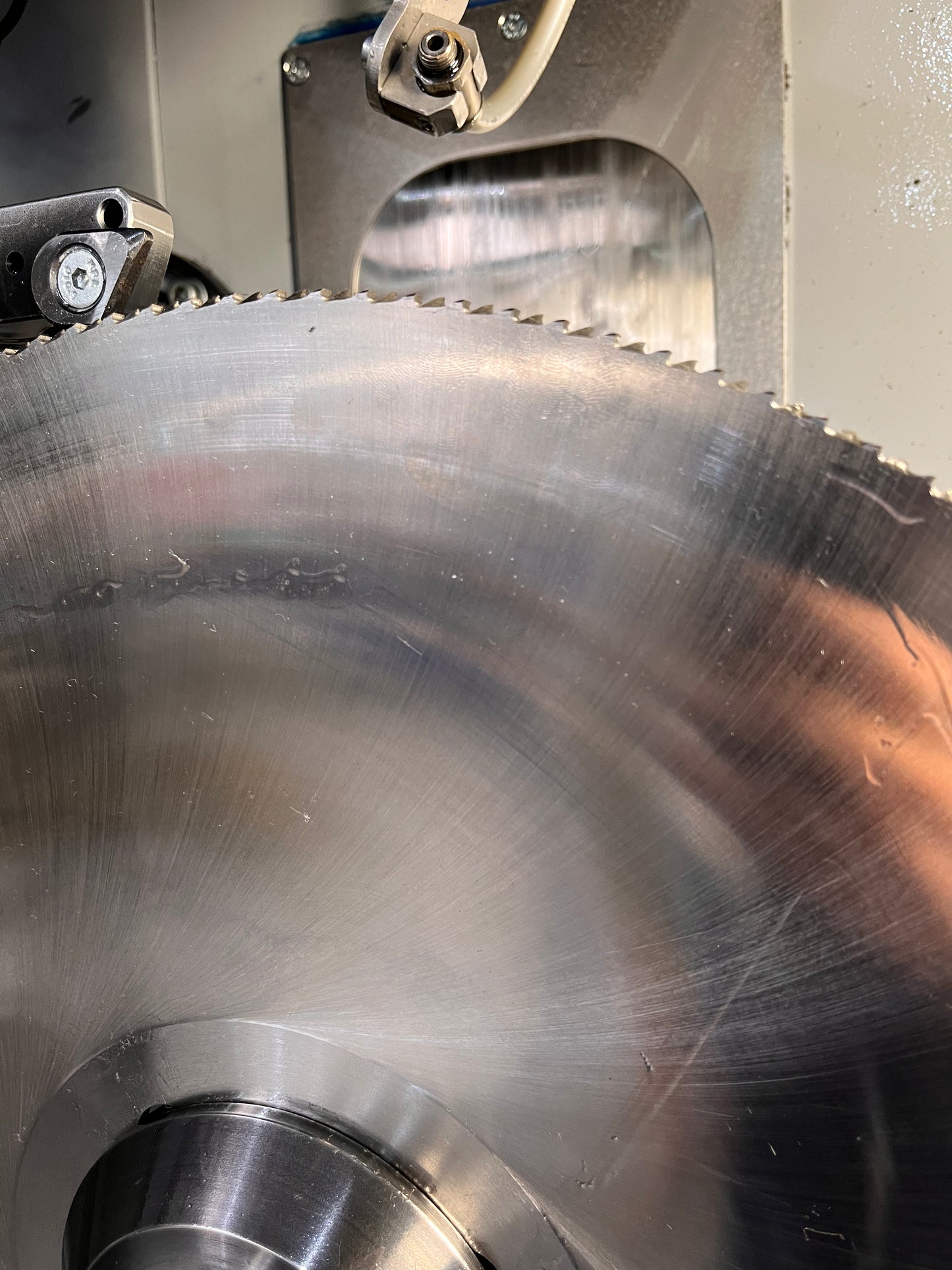 Metallsägeblatt zum Schärfen